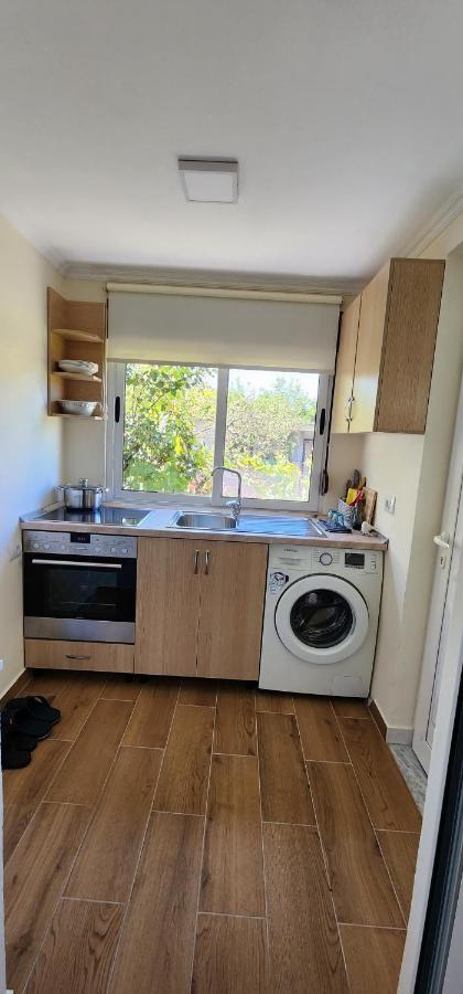 Apartament Teuta *